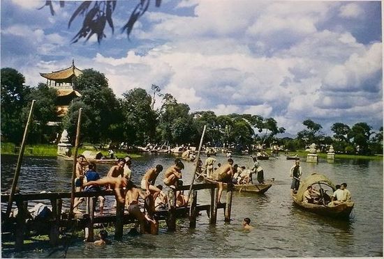 Цветные фотографии со времен войны с японскими захватчиками (1937-1945)