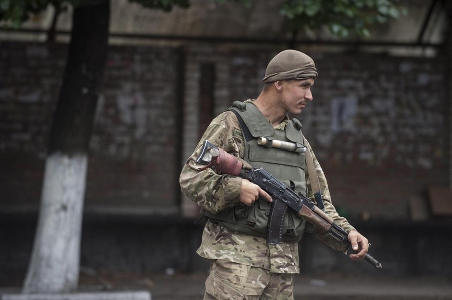 Украинские военные в Славянске и Краматорске