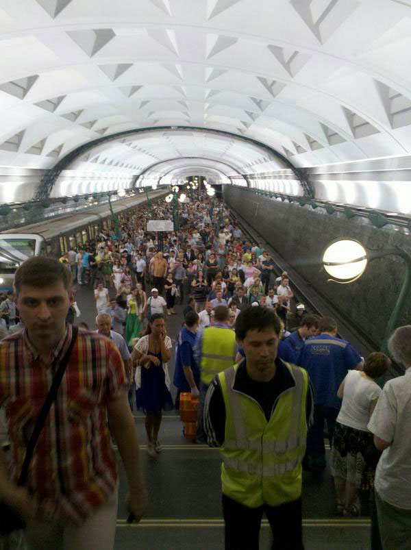 Три человека погибли при ЧП в московском метро