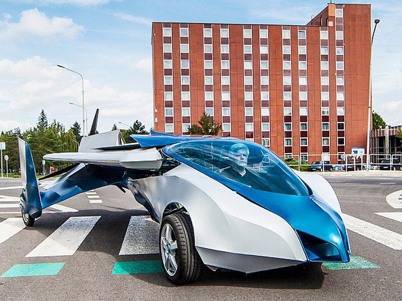 Летающий автомобиль от AeroMobil возможно появится в продаже в октябре