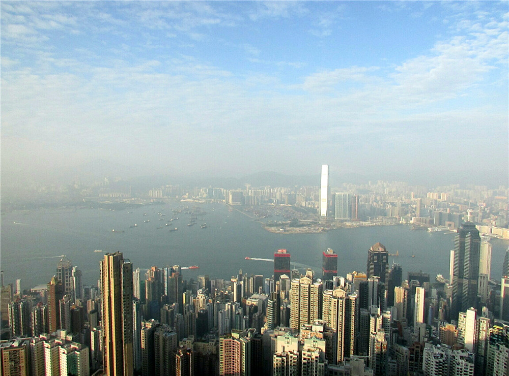 Пик Виктория (Victoria Peak) - место, которое вдохновляет и потрясает. -Фото сделаны в октя-бр-е  2016 года