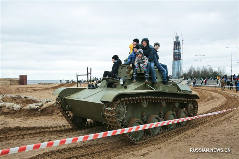 Танковый фестиваль "Боевая сталь" в Санкт-Петербурге