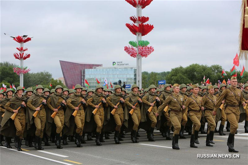 Военный парад в честь Дня независимости в Минске