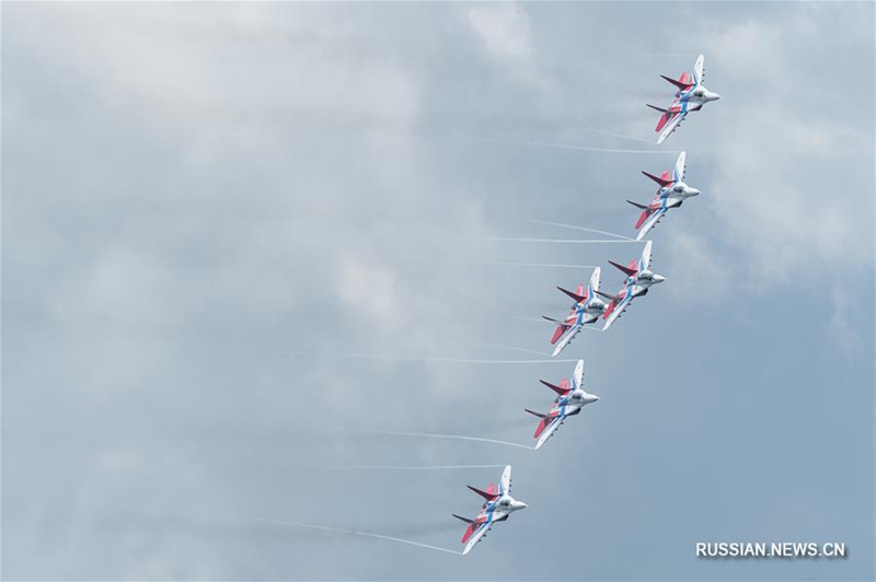 В подмосковном Жуковском закрылся авиасалон МАКС-2017