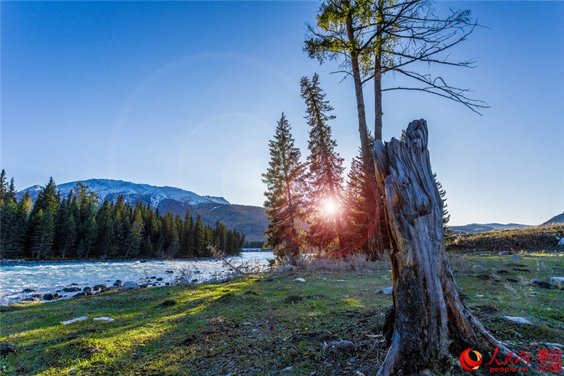 Живописная долина реки Канас в Китае