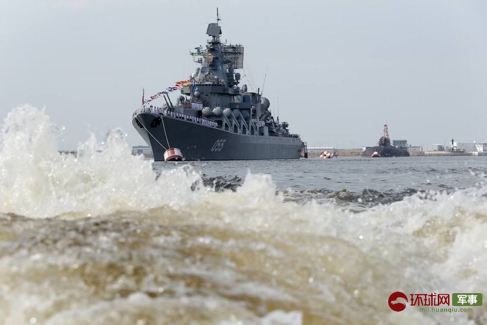 В Санкт-Петербурге состоялась генеральная репетиция военно-морского парада в честь Дня ВМФ