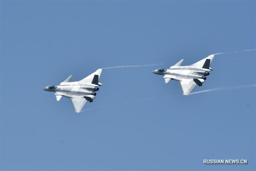 Авиашоу на Airshow China в городе Чжухай