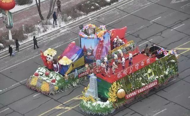 В Хэйхэ на китайско-российской приграничной реке закончился автокросс