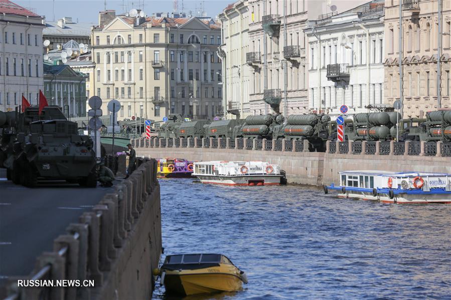 В Санкт-Петербурге прошла репетиция парада Победы