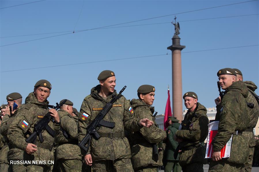 В Санкт-Петербурге прошла репетиция парада Победы