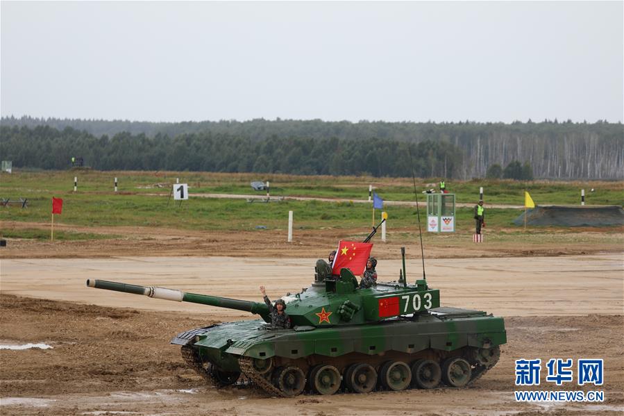 Сборная Китая вышла в полуфинал соревнований по танковому биатлону в рамках ?АрМИ-2020?