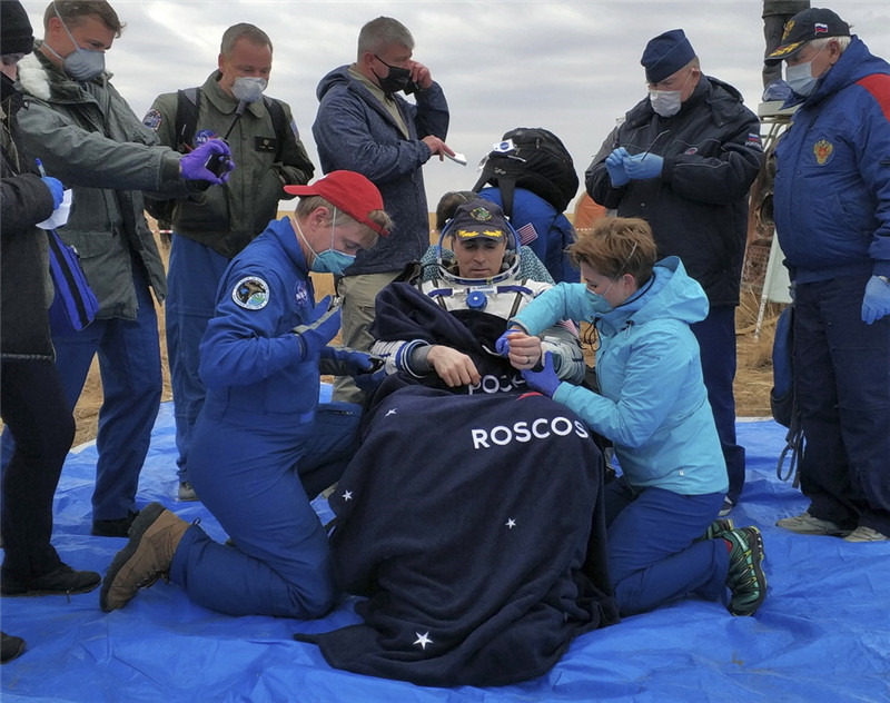 Экипаж МКС на "Союзе МС-16" благополучно вернулся на Землю