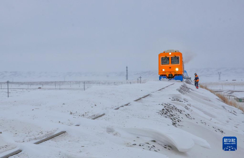 Введен в строй модернизированный снегоочиститель для экстремальных участков ЖД