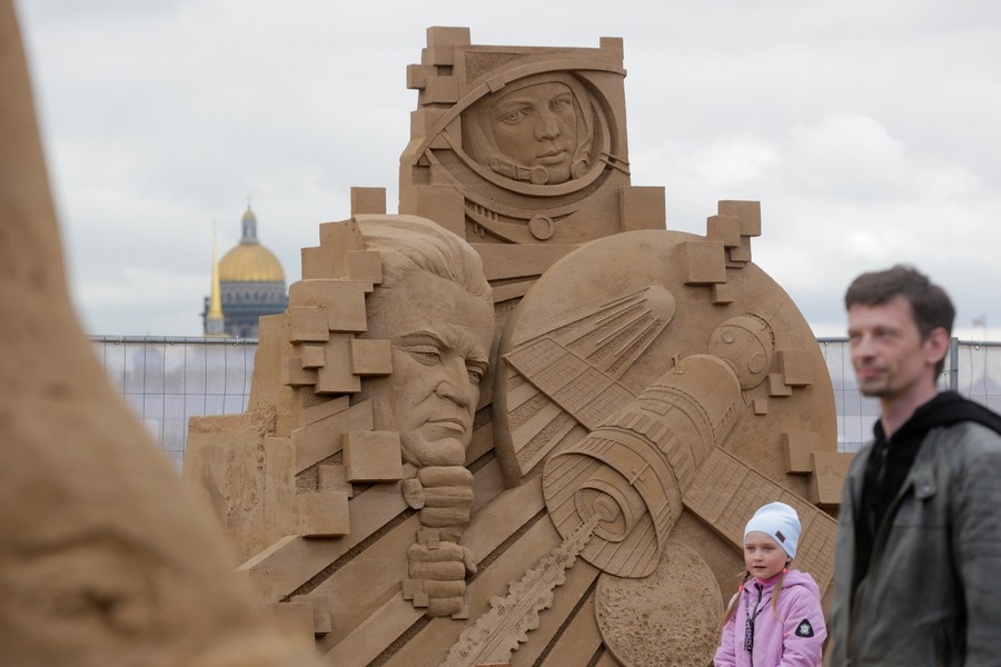 В Санкт-Петербурге открылся фестиваль песчаных скульптур