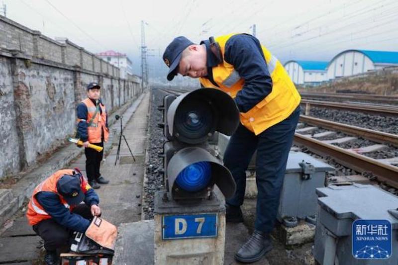 Система спутникового функционального дополнения "Бэйдоу" будет впервые применена в Китае для интеллектуальных изысканий железных дорог страны