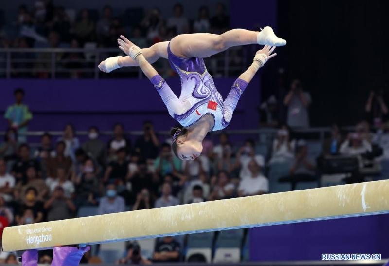 Китайская спортсменка Цзо Тун стала абсолютной чемпионкой по спортивной гимнастике на Азиатских играх в Ханчжоу