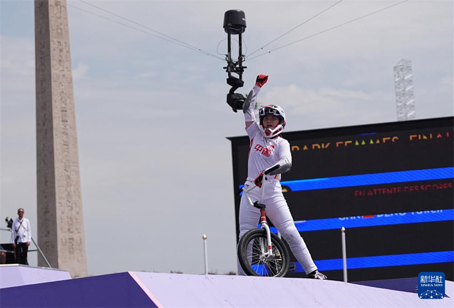 /ОИ-2024/ Китаянка Дэн Явэнь стала олимпийской чемпионкой по BMX-фристайлу в дисциплине 