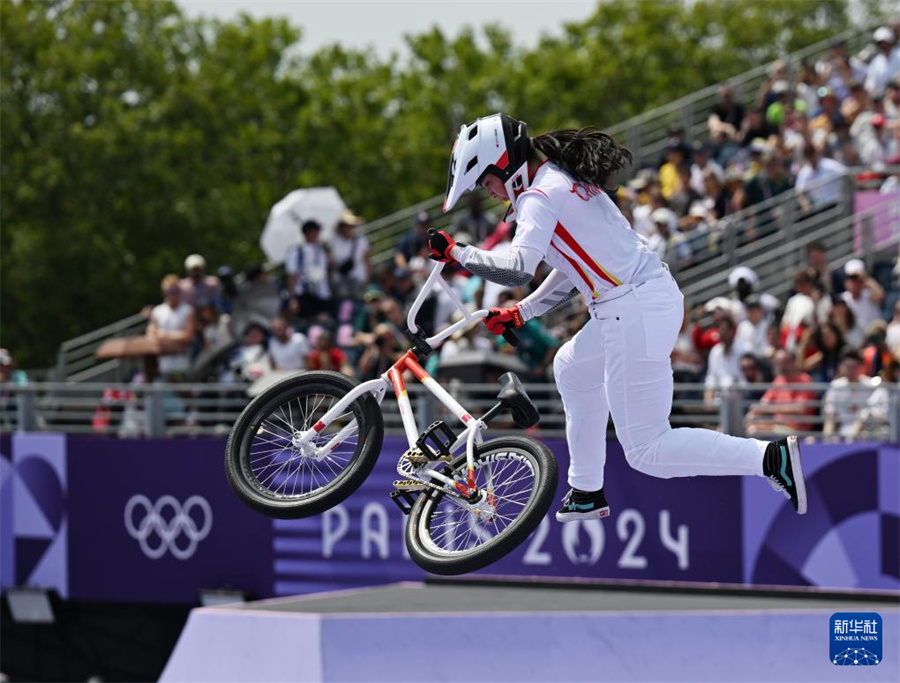 /ОИ-2024/ Китаянка Дэн Явэнь стала олимпийской чемпионкой по BMX-фристайлу в дисциплине 