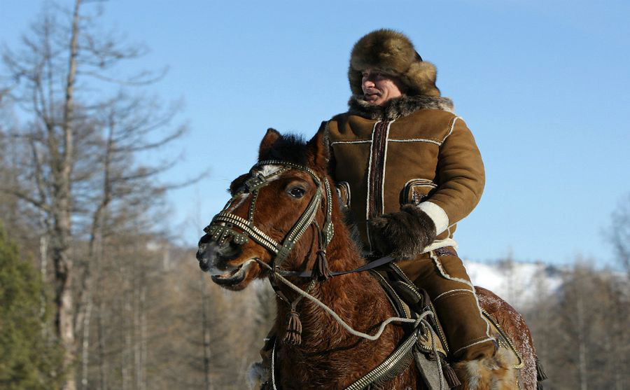 Фотосессия: Владимир Путин, мастер на все руки! (9)