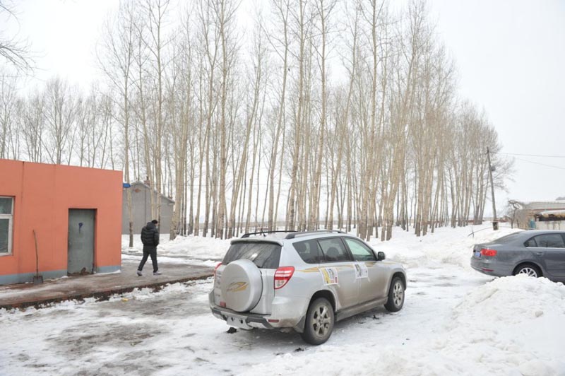 Подозреваемый в угоне автомобиля и убийстве двухмесячного ребенка в провинции Цзилинь сдался полиции