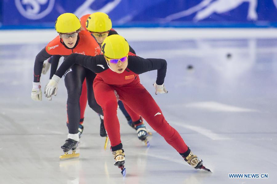 Китаянка Ван Мэн завоевала золото на чемпионате мира по шорт-треку 2013 года на дистанции 500 м (5)