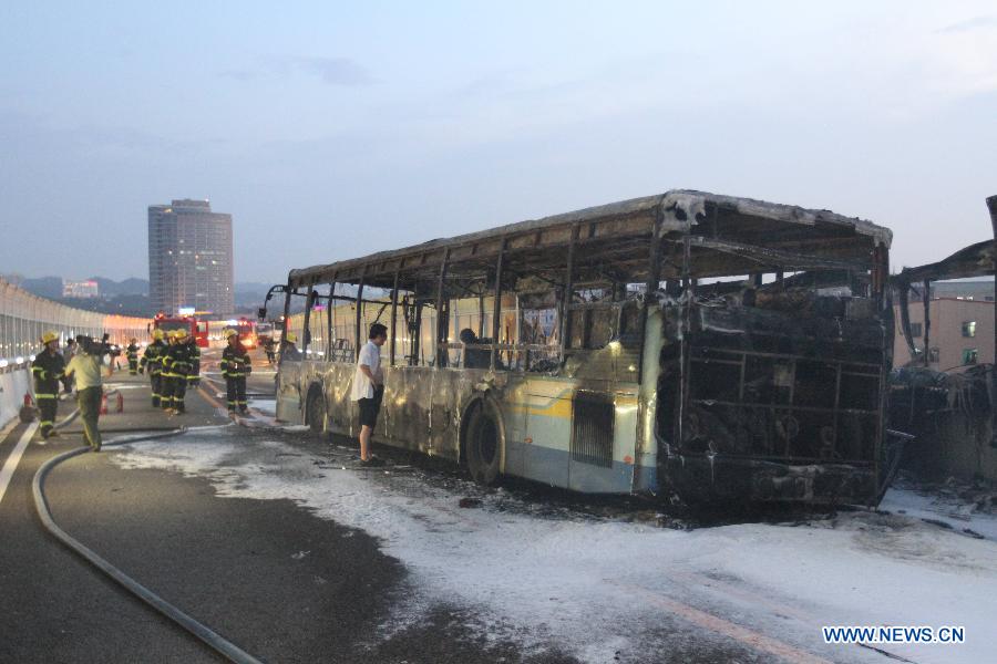 Возгорание автобуса в г. Сямэнь уже унесло жизни 42 человек (7)