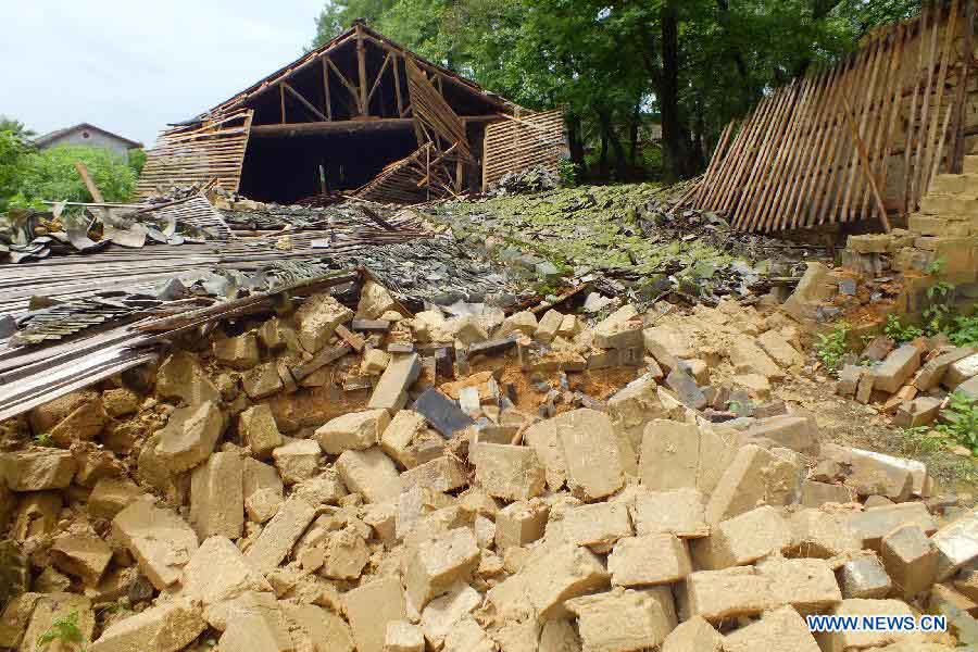 230 тыс человек пострадали в результате проливных дождей в Восточном Китае (3)