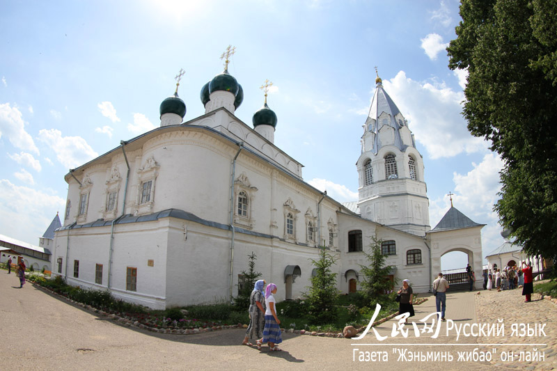 Благовещенский собор и Колокольня в Никитском монастыре