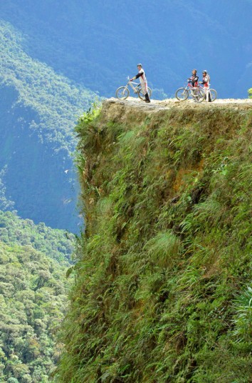 Дорога смерти в Боливии - North Yungas Road.