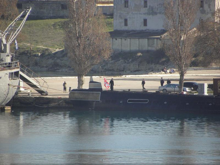 Украинские моряки попрощались с единственной подлодкой ВМС Украины ?Запорожье? (7)