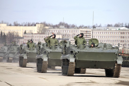 В подмосковном Алабино прошла репетиция парада в честь Дня Победы (3)